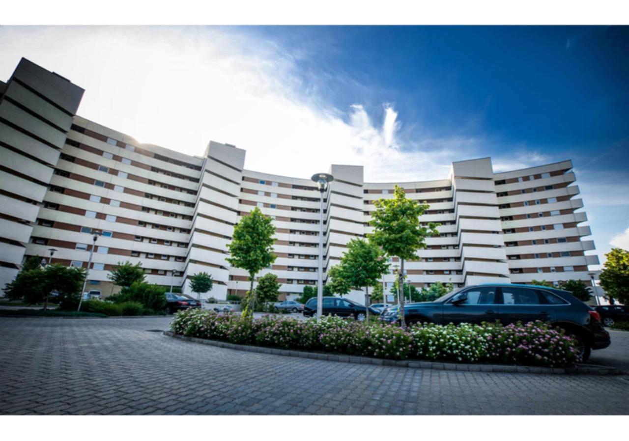Myflat Club 218 Palazzo Wellness Apartment Шиофок Экстерьер фото