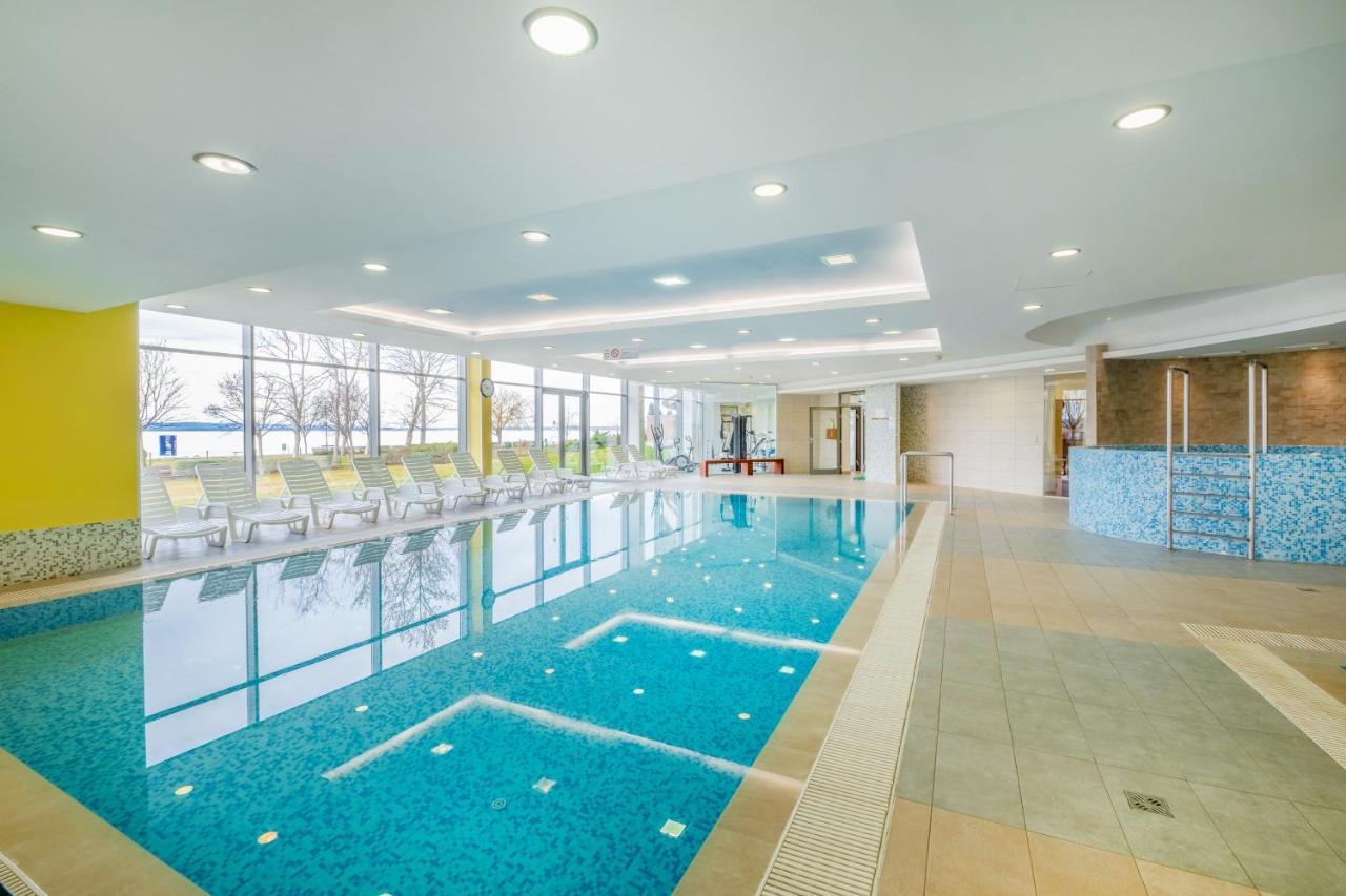 Myflat Club 218 Palazzo Wellness Apartment Шиофок Экстерьер фото