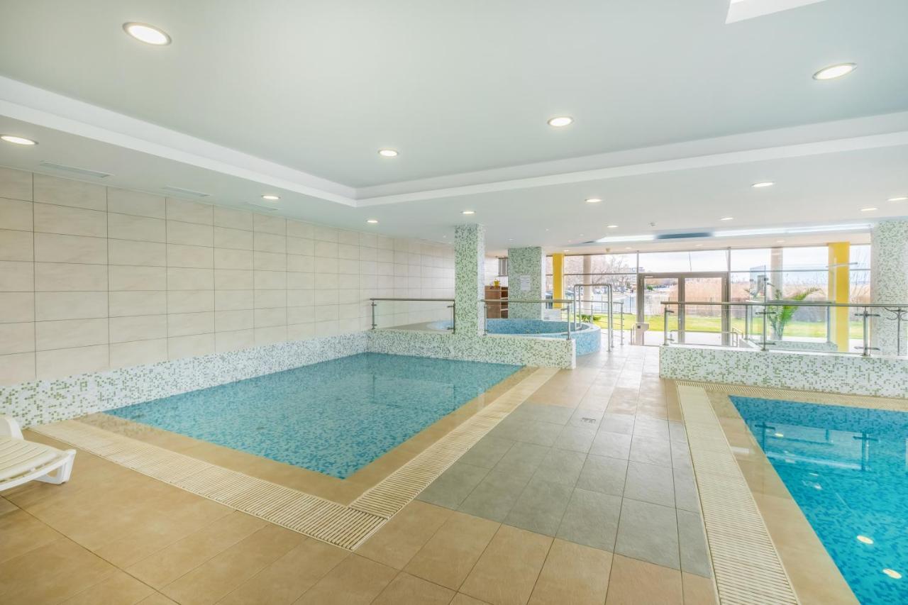 Myflat Club 218 Palazzo Wellness Apartment Шиофок Экстерьер фото