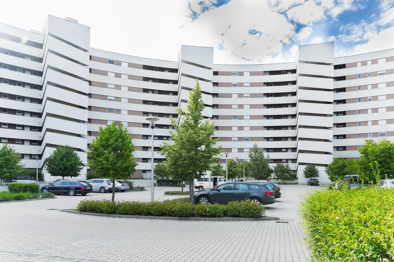 Myflat Club 218 Palazzo Wellness Apartment Шиофок Экстерьер фото