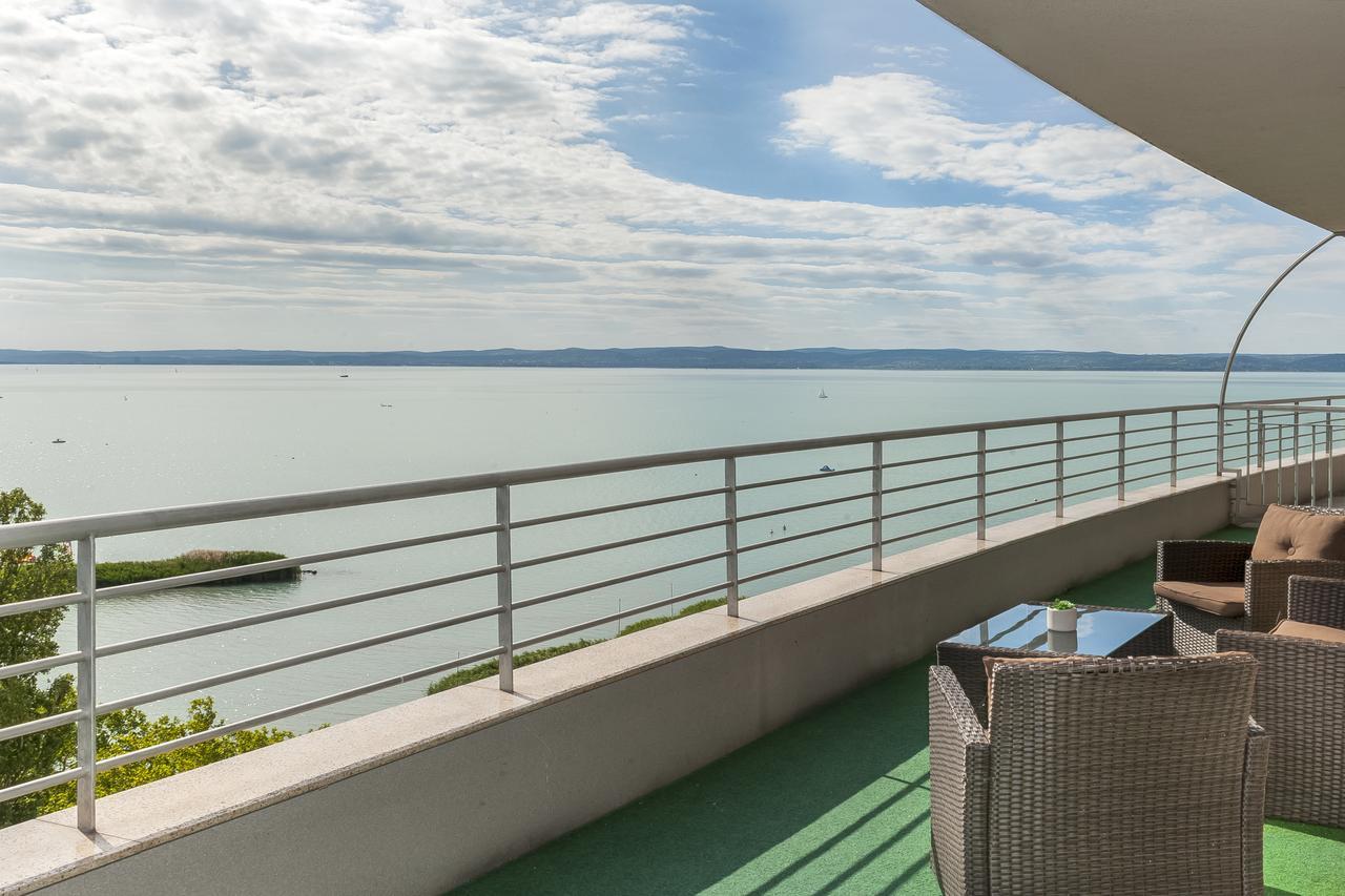 Myflat Club 218 Palazzo Wellness Apartment Шиофок Экстерьер фото