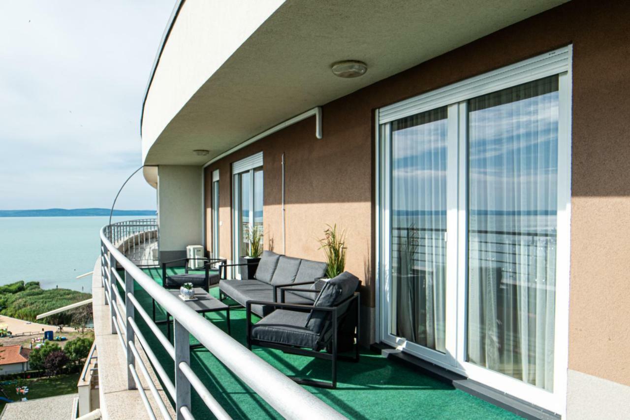 Myflat Club 218 Palazzo Wellness Apartment Шиофок Экстерьер фото